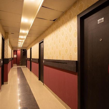 Hotel Minerva Residency - Near Grant Road Railway Station ムンバイ エクステリア 写真